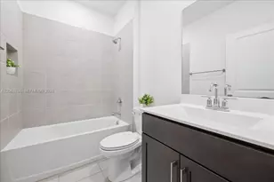 2478 SE 10th Ct, Homestead, FL 33035 - Photo 10