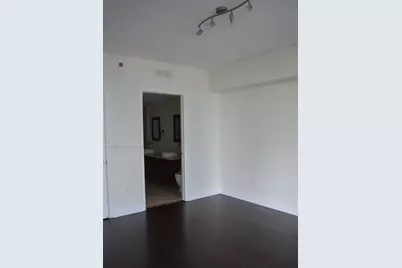 475 Brickell Ave #1814, Miami, FL 33131 - Photo 14