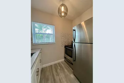 150 NE 59th St, Miami, FL 33137 - Photo 14