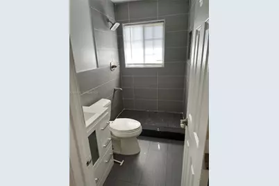 10321 SW 51st St, Miami, FL 33165 - Photo 14