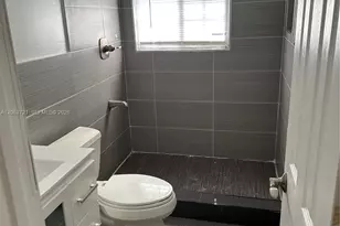 10321 SW 51st St, Miami, FL 33165 - Photo 14