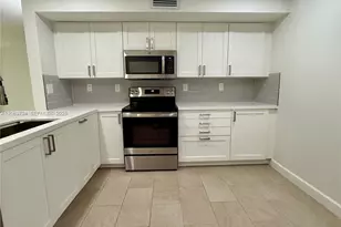 10672 SW 79th Terrace, Miami, FL 33173 - Photo 4