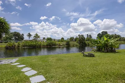 7100 NW 66th Ter, Tamarac, FL 33321 - Photo 22