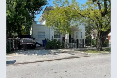 876 SW 2nd St, Miami, FL 33130 - Photo 2