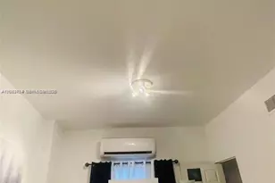 876 SW 2nd St, Miami, FL 33130 - Photo 6
