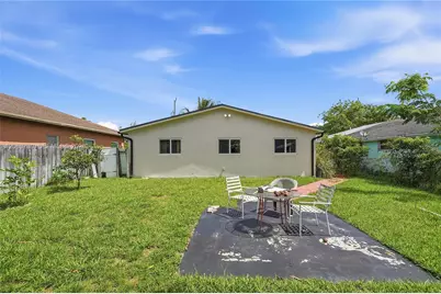 266 SW 7th Ct, Deerfield Beach, FL 33441 - Photo 28
