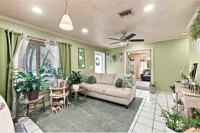266 SW 7th Ct, Deerfield Beach, FL 33441 - Photo 8