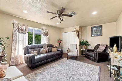 266 SW 7th Ct, Deerfield Beach, FL 33441 - Photo 14