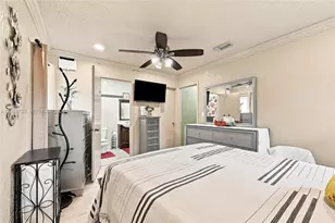 266 SW 7th Ct, Deerfield Beach, FL 33441 - Photo 24