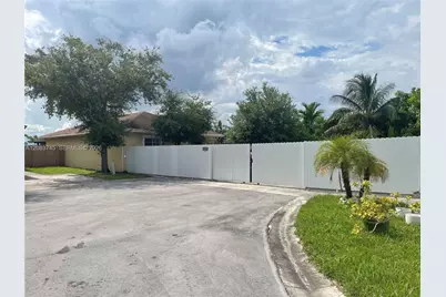 20764 NW 31st Ave, Miami Gardens, FL 33056 - Photo 1