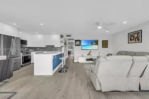 2109 Oakridge V, Deerfield Beach, FL 33442 - Photo 1