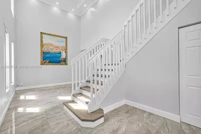 1623 E Harmony Lake Cir, Davie, FL 33324 - Photo 10