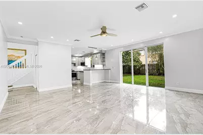 1623 E Harmony Lake Cir, Davie, FL 33324 - Photo 46