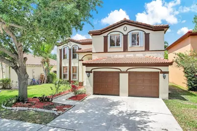 1623 E Harmony Lake Cir, Davie, FL 33324 - Photo 2