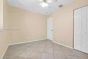 1623 E Harmony Lake Cir, Davie, FL 33324 - Photo 86