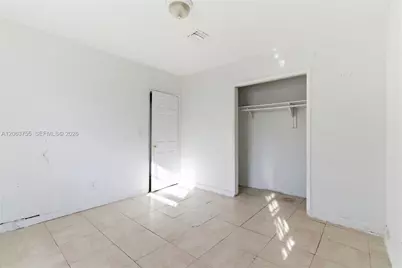 760 NE 147th St, North Miami, FL 33161 - Photo 20