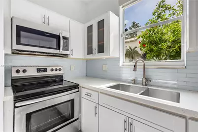 3037 Center St #2, Miami, FL 33133 - Photo 12