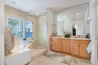 3972 NE 171st St, North Miami Beach, FL 33160 - Photo 12