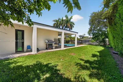 8880 SW 149th St, Palmetto Bay, FL 33176 - Photo 32