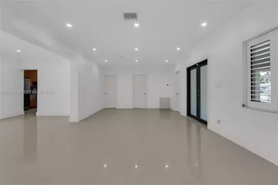 549 NE 12th Ave, Fort Lauderdale, FL 33301 - Photo 10