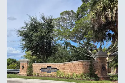 214 Wimbledon Lake Dr #57, Plantation, FL 33324 - Photo 1