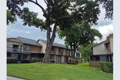 214 Wimbledon Lake Dr #57, Plantation, FL 33324 - Photo 22