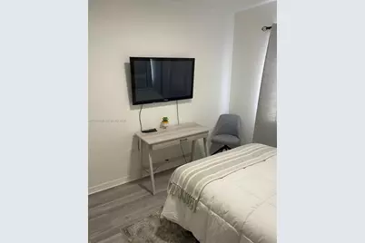 925 SW 8th St #A, Hallandale Beach, FL 33009 - Photo 18