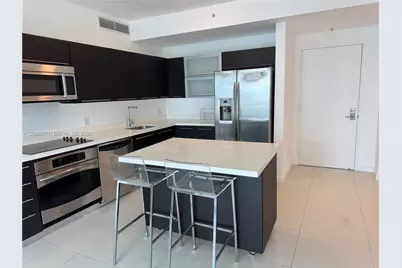 90 SW 3rd St #2314, Miami, FL 33130 - Photo 2