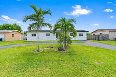 26231 SW 127th Ave, Homestead, FL 33032 - Photo 1