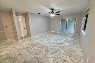 320 NW 61st Ave, Miami, FL 33126 - Photo 16