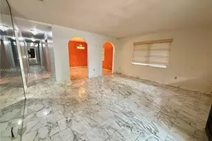 320 NW 61st Ave, Miami, FL 33126 - Photo 2
