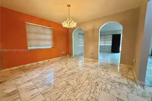 320 NW 61st Ave, Miami, FL 33126 - Photo 8