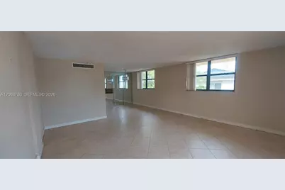 1900 Diana Dr #3A, Hallandale Beach, FL 33009 - Photo 4