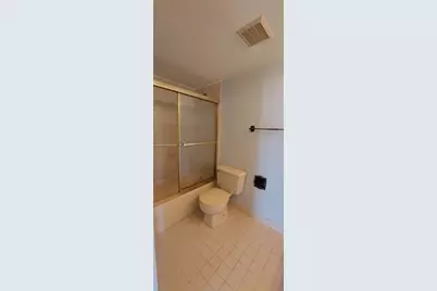 1900 Diana Dr #3A, Hallandale Beach, FL 33009 - Photo 16