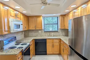 1900 Diana Dr, Hallandale Beach, FL 33009 - Photo 8