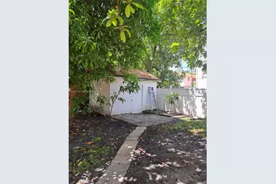 3062 SW 14th St, Miami, FL 33145 - Photo 26