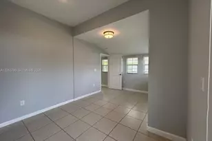 29215 SW 167th CT, Homestead, FL 33030 - Photo 8