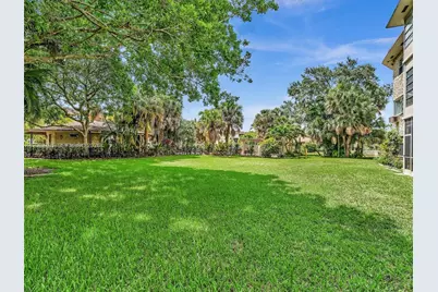 5001 W Oakland Park Blvd #106, Lauderdale Lakes, FL 33313 - Photo 22