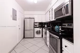 6770 Indian Creek Dr, Miami Beach, FL 33141 - Photo 32