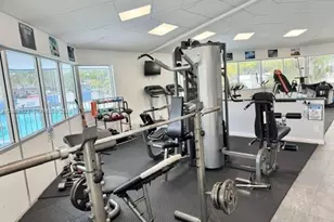 401 NE 14th Ave, Hallandale Beach, FL 33009 - Photo 24