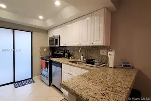 40 Wimbledon Lake Dr, Plantation, FL 33324 - Photo 6