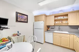 4160 Inverrary Dr, Lauderhill, FL 33319 - Photo 10