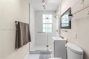 932 7th St, Miami Beach, FL 33139 - Photo 10