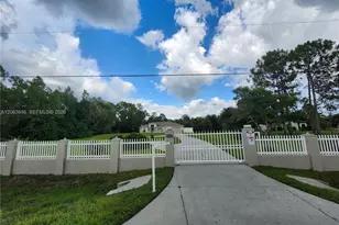 2730 NE 2nd St, Naples, FL 34120 - Photo 1