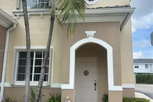 7380 NW 174th Terrace, Hialeah, FL 33015 - Photo 2