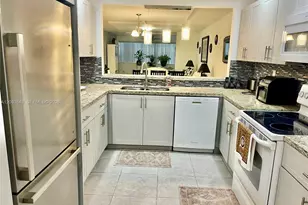 2901 N Nob Hill Rd, Sunrise, FL 33322 - Photo 2