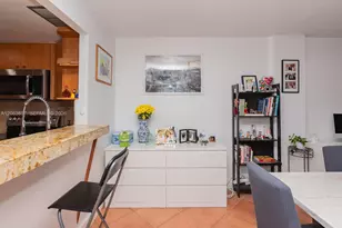 1020 Meridian Ave, Miami Beach, FL 33139 - Photo 6