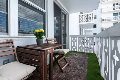 1020 Meridian Ave #314, Miami Beach, FL 33139 - Photo 18