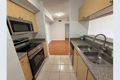 2240 E Preserve Way #302, Miramar, FL 33025 - Photo 8