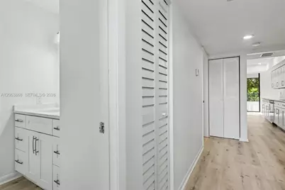 1410 Sheridan St #12I, Hollywood, FL 33020 - Photo 2